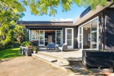 Photo of property in 61 Simla Avenue, Havelock North, 4130