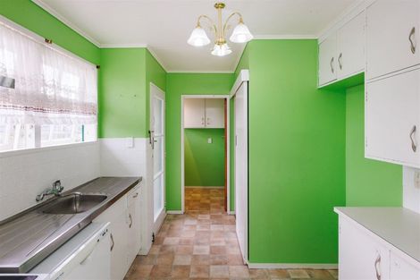 Photo of property in 12 Motuoapa Place, Kelvin Grove, Palmerston North, 4414