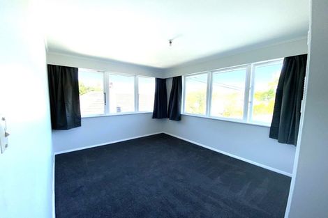 Photo of property in 80 Broderick Road, Johnsonville, Wellington, 6037