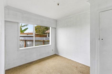 Photo of property in 15 Ross Street, Levin, 5510