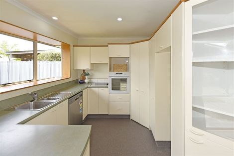 Photo of property in 6a Bentley Street, Russley, Christchurch, 8042