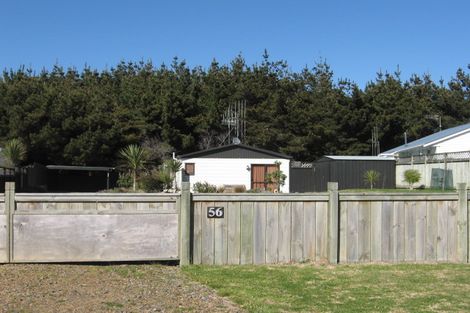 Photo of property in 56 Himatangi Street, Himatangi Beach, Foxton, 4891