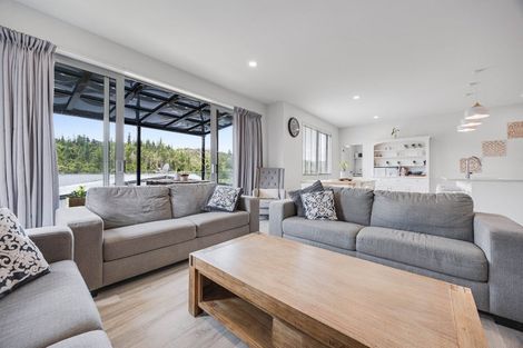 Photo of property in 67 Pacific Heights Road, Orewa, 0931