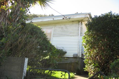 Photo of property in 156 Parkvale Road, Karori, Wellington, 6012