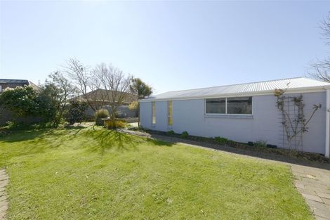 Photo of property in 27 Bethel Crescent, Bishopdale, Christchurch, 8053
