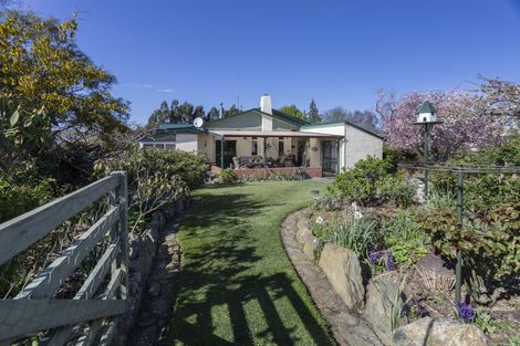 Photo of property in 42 Awamoa Road, Holmes Hill, Oamaru, 9401