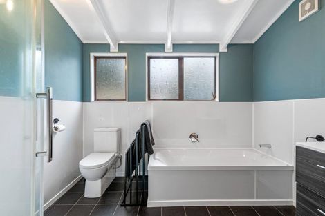 Photo of property in 26 Tawavale Street, Pukehangi, Rotorua, 3015