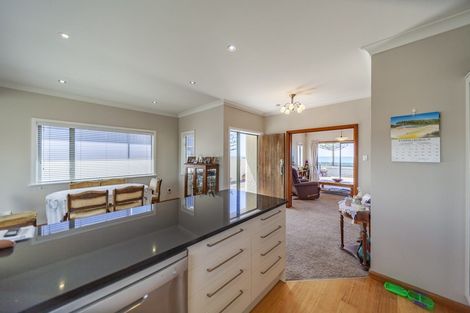 Photo of property in 82 The Esplanade, Westshore, Napier, 4110