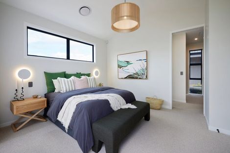 Photo of property in 10 Mcindoe Road, Kumeu, 0810