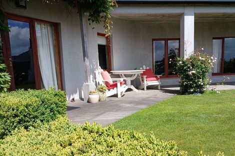 Photo of property in 16 Sherwood Lane, Cashmere, Christchurch, 8022