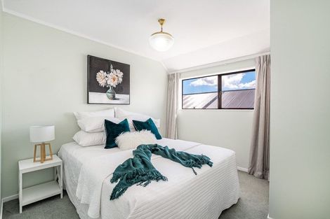 Photo of property in 75 Totara Crescent, Woburn, Lower Hutt, 5011