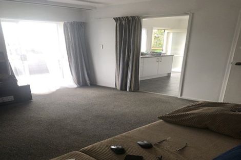 Photo of property in 2/54 Litten Road, Cockle Bay, Auckland, 2014