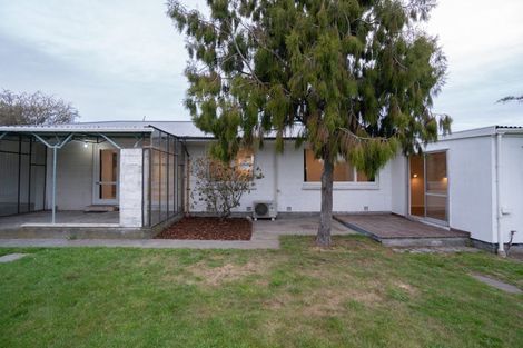 Photo of property in 98 Prestons Road, Redwood, Christchurch, 8051