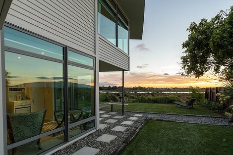 Photo of property in 116 Queens Road, Waikanae Beach, Waikanae, 5036