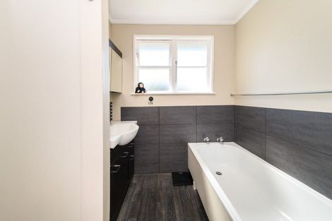 Photo of property in 25 Seaforth Avenue, Milson, Palmerston North, 4414