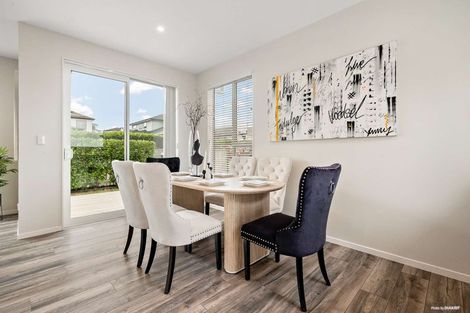 Photo of property in 10 Bine Crescent, Orewa, 0931