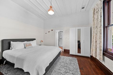 Photo of property in 102 Jellicoe Street, Martinborough, 5711