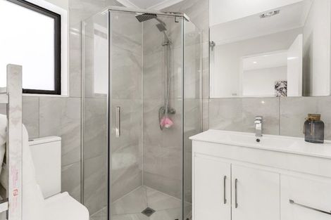 Photo of property in 33 Koroheke Road, Takanini, 2110