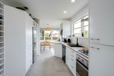 Photo of property in 1 Jellicoe Place, Tamatea, Napier, 4112