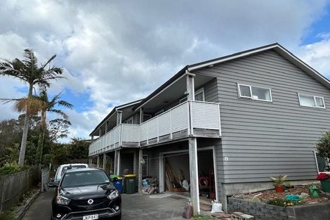 Photo of property in 17 Rothesay Bay Road, Rothesay Bay, Auckland, 0630