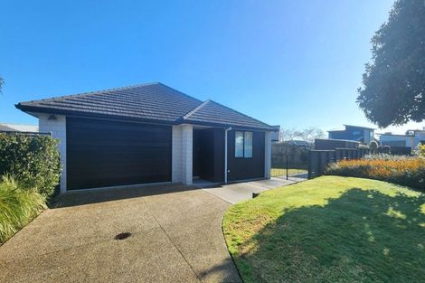 Photo of property in 112 Kennedy Road, Pyes Pa, Tauranga, 3112