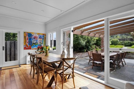 Photo of property in 20 Wallace Place, Westown, New Plymouth, 4310