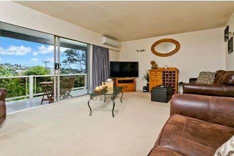 Photo of property in 11 Archers Road, Hillcrest, Auckland, 0629