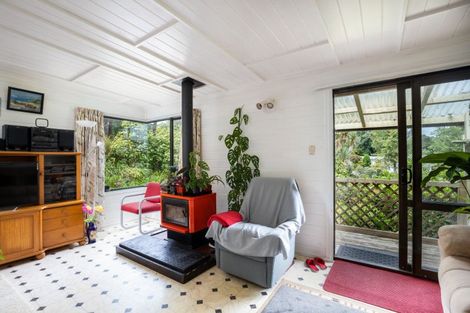 Photo of property in 109 Poplar Grove, Whalers Gate, New Plymouth, 4310