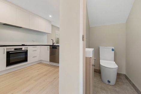 Photo of property in 47d Gossamer Drive, Pakuranga Heights, Auckland, 2010