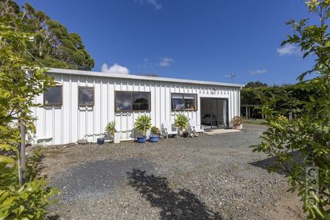 Photo of property in 88 Taupaki Road, Taupaki, Henderson, 0782