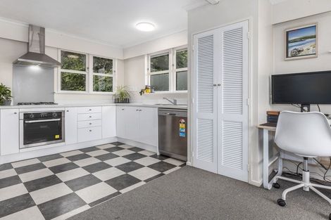 Photo of property in 4 Graham Street, Levin, 5510