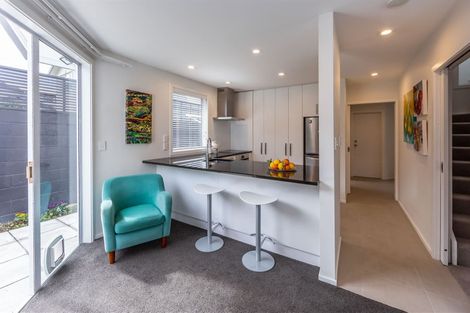 Photo of property in 2/34 Aikmans Road, Merivale, Christchurch, 8014