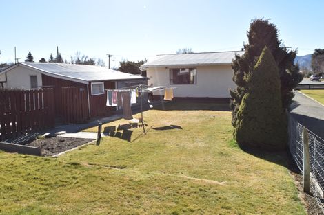 Photo of property in 10 Black Peak Road, Omarama, 9412