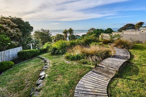 Photo of property in 83 Wellington Road, Paekakariki, 5034