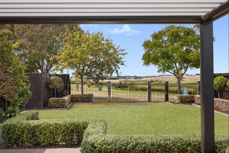 Photo of property in 37 Golden Sands Drive, Papamoa Beach, Papamoa, 3118