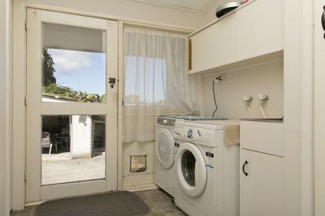 Photo of property in 18 Saint James Street, Richmond Heights, Taupo, 3330