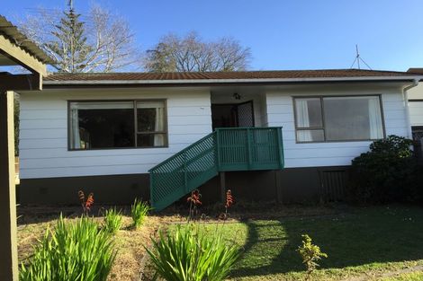 Photo of property in 2/9 Lancaster Road, Beach Haven, Auckland, 0626