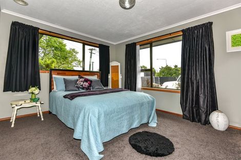 Photo of property in 105 Prestons Road, Redwood, Christchurch, 8051