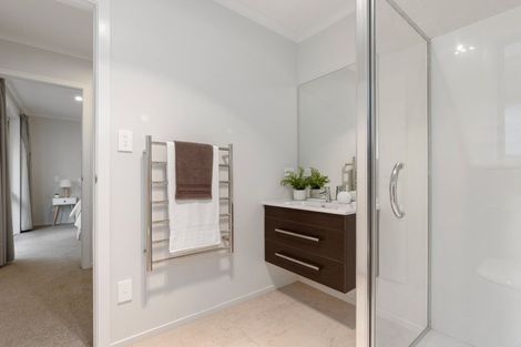 Photo of property in 10 Richardson Road, Omokoroa, 3114