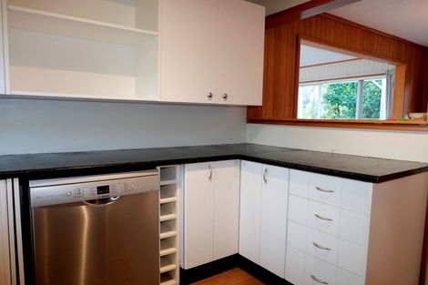 Photo of property in 136 Ruapehu Street, Paraparaumu, 5032