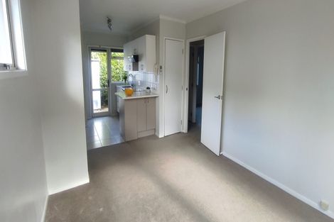 Photo of property in 4/4 Meadow Street, Mount Wellington, Auckland, 1062