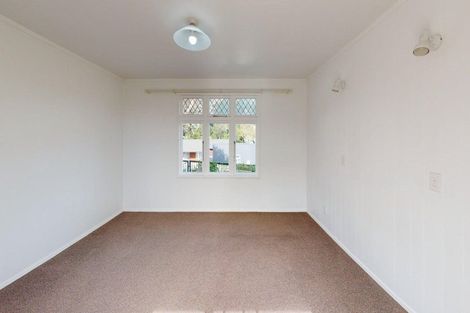 Photo of property in 31 Ruapehu Street, Paraparaumu, 5032