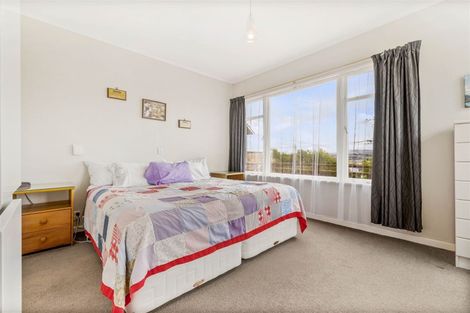 Photo of property in 7 Chamberlain Road, Massey, Auckland, 0614