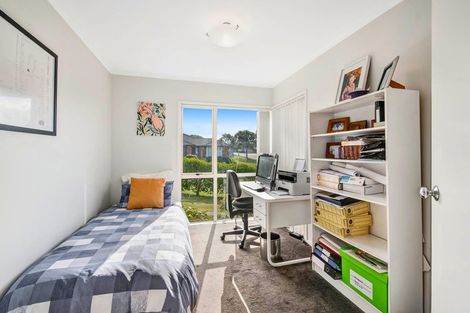 Photo of property in 1 Anchorite Way, Red Beach, 0932