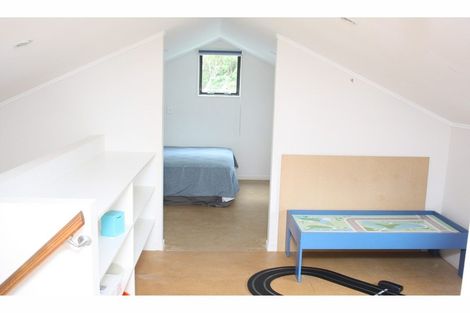 Photo of property in 127 Mountain View Road, Hikurangi, 0114