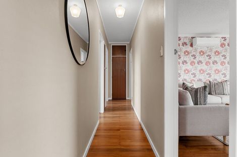 Photo of property in 1 Kingsley Street, St Andrews, Hamilton, 3200