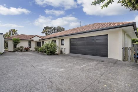 Photo of property in 24 Makiri Street, Helensville, 0800