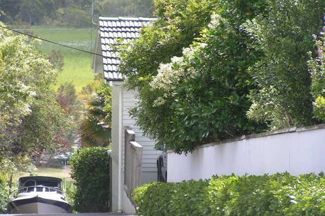 Photo of property in 54a Clarence Road, Northcote Point, Auckland, 0627