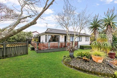 Photo of property in 1 Barcroft Place, Clendon Park, Auckland, 2103