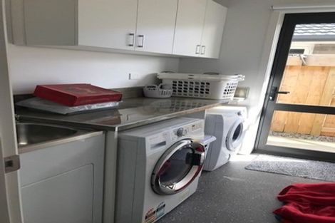 Photo of property in 54 Te Kio Crescent, Papamoa Beach, Papamoa, 3118